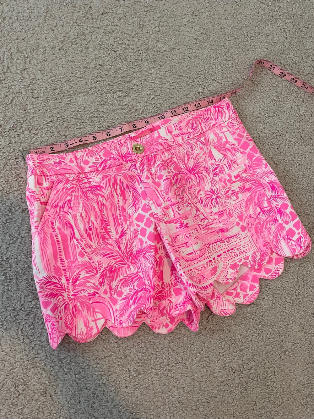 Lilly Pulitzer hot pink toile scalloped buttercup shorts size 2